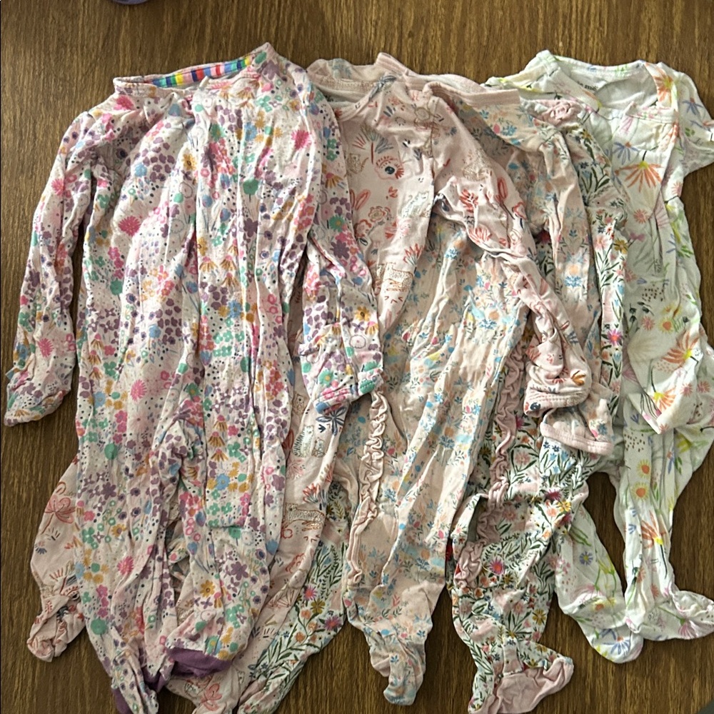 Magnetic Me Baby Onesies Set (5)